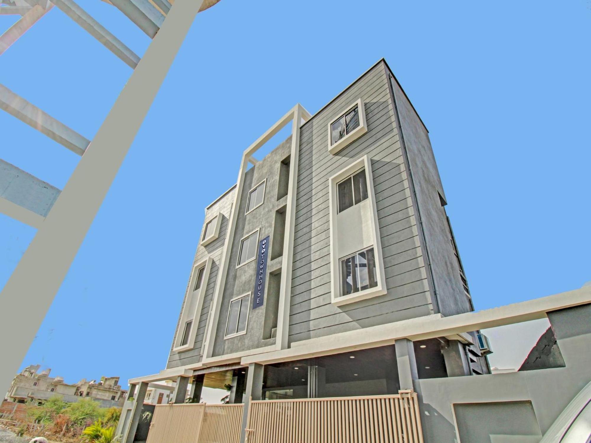 Hotel Townhouse Md Star Nagpur Esterno foto