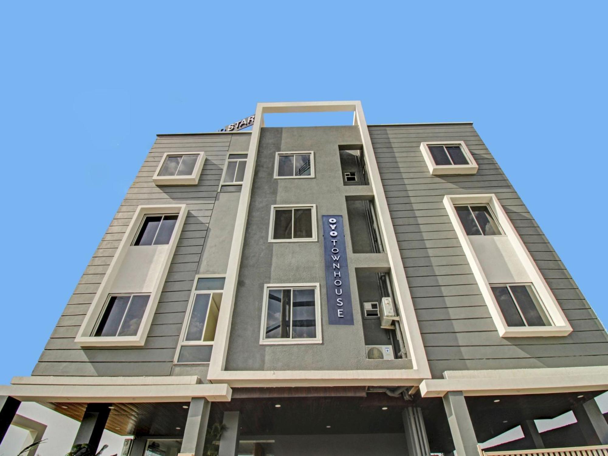 Hotel Townhouse Md Star Nagpur Esterno foto